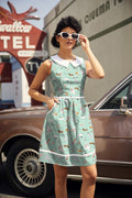 Retrolicious Dogs print collared retro dress with Peter Pan collar.