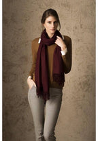 Burgundy (burdeo) 100% vicuña shawl.
