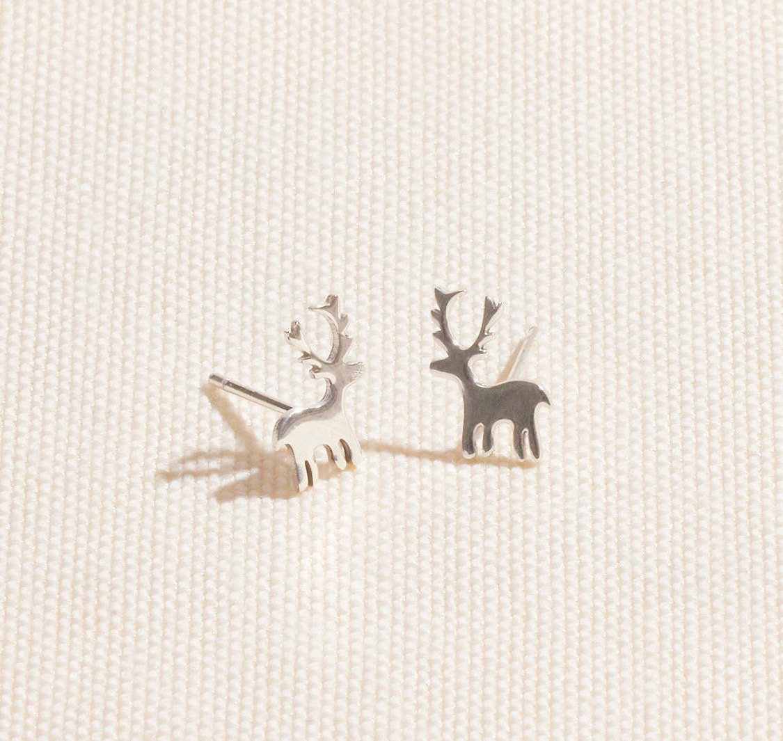 Deerly Loved Sterling Silver Stud Earrings – Festive Reindeer Charm