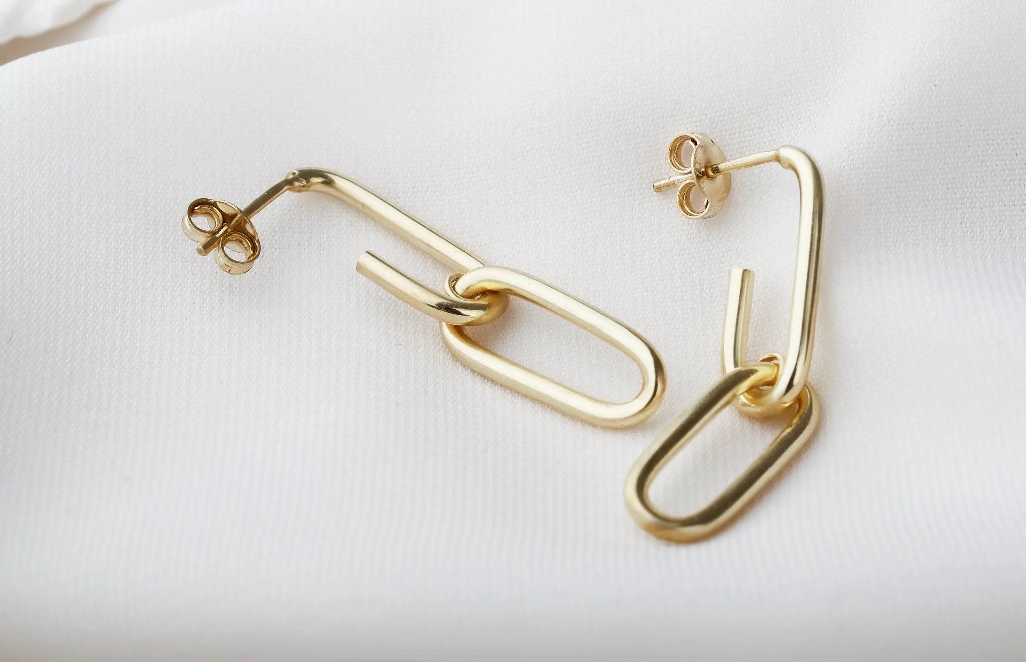 Chunky link chain earrings in gold-tone metal by silvergoldandrose